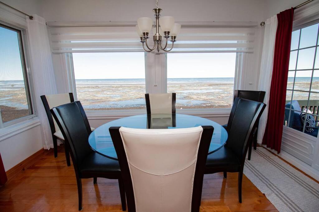 Villa Calypso Avec Vue Sur La Baie De Ste-Luce Sainte-Luce-sur-Mer Esterno foto